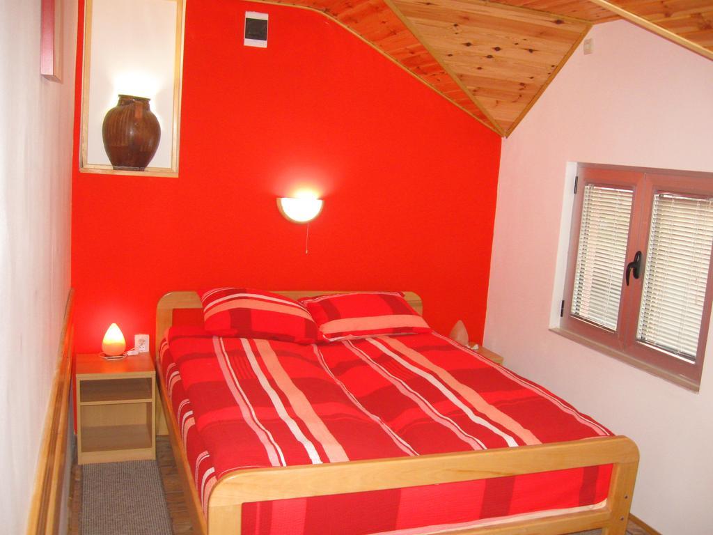 Amfora Rooms Caribrod Ντιμίτροβγκραντ Δωμάτιο φωτογραφία