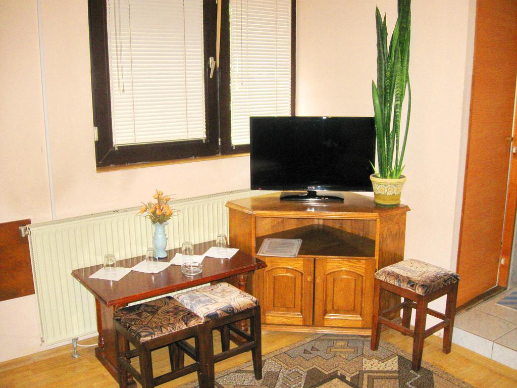 Amfora Rooms Caribrod Ντιμίτροβγκραντ Δωμάτιο φωτογραφία