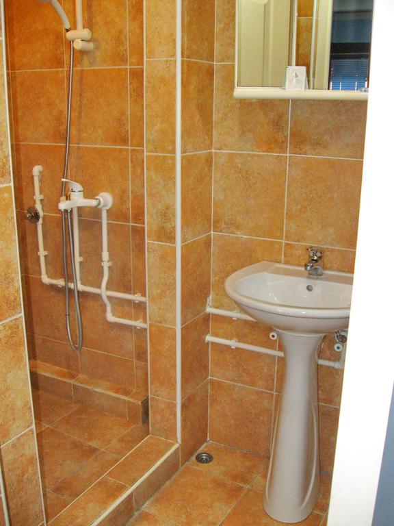 Amfora Rooms Caribrod Ντιμίτροβγκραντ Εξωτερικό φωτογραφία